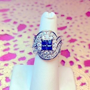 Bella Luce Sapphire & White Diamond Simulants